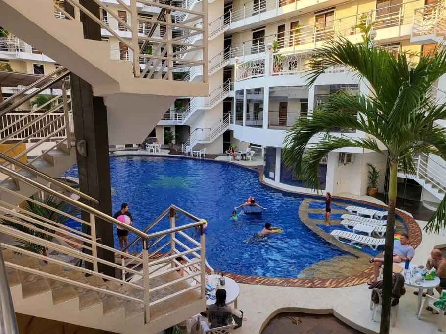 Kandi Resort-Type Spacious 1 Bedroom With Netflix And Free Housekeeping Angeles Bagian luar foto
