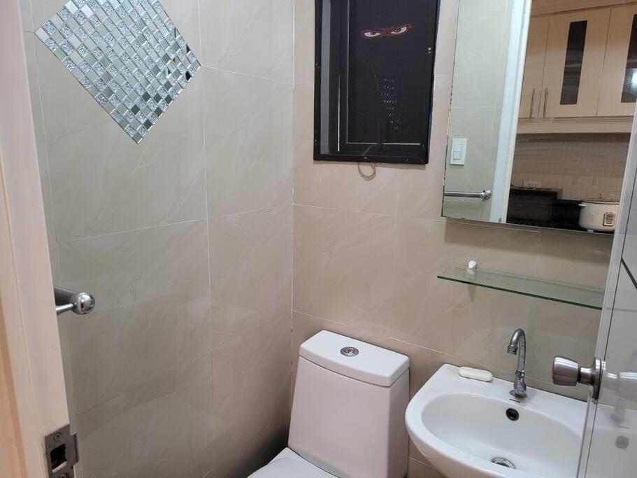 Kandi Resort-Type Spacious 1 Bedroom With Netflix And Free Housekeeping Angeles Bagian luar foto