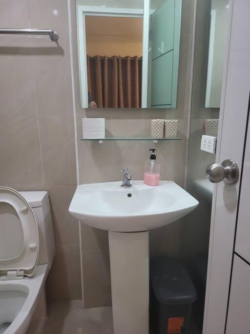 Kandi Resort-Type Spacious 1 Bedroom With Netflix And Free Housekeeping Angeles Bagian luar foto